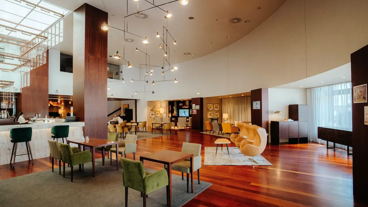 Holiday Inn Porto Gaia